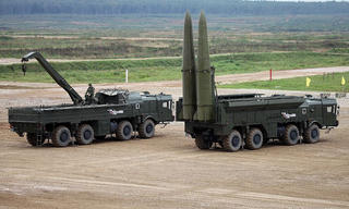 Vũ khí "tuyệt đối" của Tổng thống Nga Putin khoe sức mạnh vũ bão trong tập trận