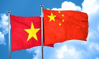 Việt Nam ưu tiên phát triển quan hệ đối tác hợp tác chiến lược toàn diện với Trung Quốc