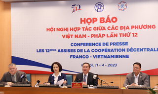 Hơn 800 đại biểu dự hội nghị hợp tác địa phương Việt – Pháp lần thứ 12