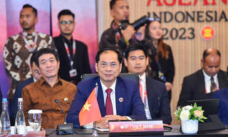 ASEAN cần nắm chặt cơ hội để không bị bỏ lại phía sau