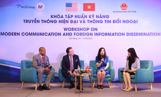 Hỗ trợ nâng cao năng lực cán bộ địa phương triển khai công tác thông tin đối ngoại