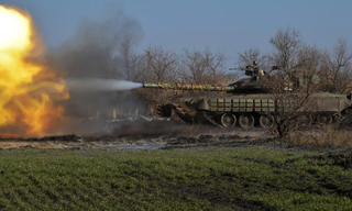 Nga biến xe tăng T-80 thành hệ thống tên lửa phóng loạt siêu mạnh