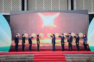 Hà Nội triển lãm thành tựu kinh tế, văn hóa, xã hội 70 năm xây dựng và phát triển