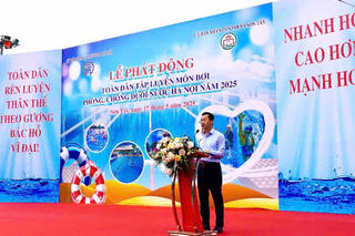 Gần 2.000 người dự phát động toàn dân tập bơi, phòng, chống đuối nước ở Hà Nội