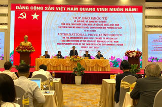 Họp báo quốc tế về triển khai mô hình tổ chức chính quyền địa phương 2 cấp