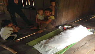 Đi tìm mẹ khi ngủ dậy, bé trai 4 tuổi đuối nước thương tâm