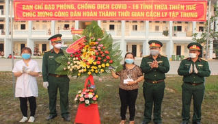 Thừa Thiên Huế: Trao giấy chứng nhận hoàn thành thời gian cách ly cho 360 công dân
