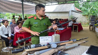 Tổ chức thu hồi vũ khí và thuốc nổ tại Thừa Thiên Huế
