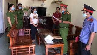 "Nữ quái" làm giả giấy tờ để lừa đảo, chiếm đoạt tiền tỷ  