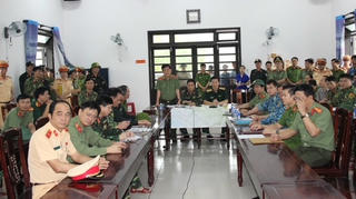 Công an Thừa Thiên Huế phối hợp khẩn trương tìm kiếm các nạn nhân tại thủy điện Rào Trăng 3 