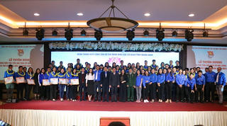 Quảng Bình: Tuyên dương các thanh niên tiên tiến làm theo lời Bác