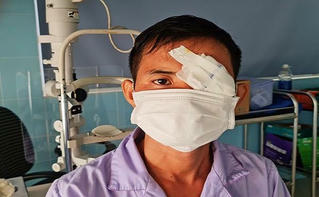 Bắt cò làm thịt, người đàn ông bị cò mổ thủng mắt trái