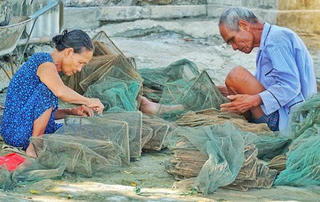 Đôi hiền nhân gần 40 năm sống thanh tịnh giữa Rú Chá