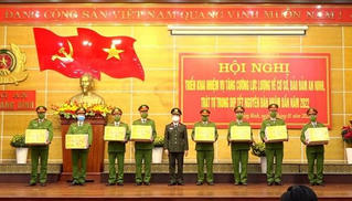 Quảng Bình tăng cường 235 công an chính quy về cơ sở dịp Tết Nguyên đán Nhâm Dần 2022