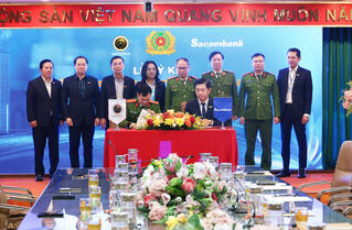 Cập nhật sinh trắc học tại Sacombank dễ dàng qua VNeID