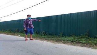 Chủ đầu tư đã rào kín vườn ổi, chính quyền yêu cầu “mở đường” cho dân