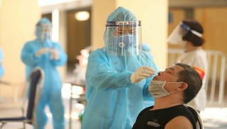 Hải Dương yêu cầu hàng ăn bán hàng tại chỗ phải test nhanh COVID-19