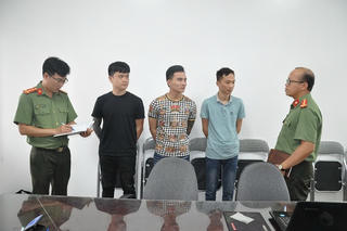 Mua phần mềm định vị, giám sát trên mạng nhiều nạn nhân “nếm trái đắng”