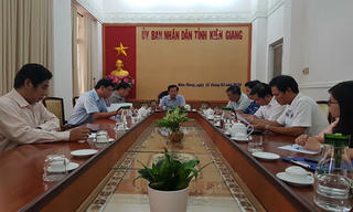 Cả nước cho học sinh nghỉ học tiếp để tránh dịch Covid - 19