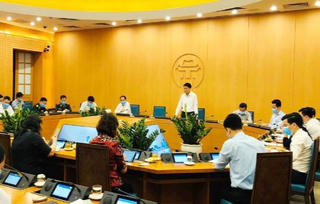Chủ tịch UBND Tp Hà Nội tiếp tục khuyến cáo người dân hạn chế đi lại, không cần tiếp tế cho người đang ở khu cách ly
