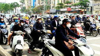 14 ngày 'sóng gió' của Hà Nội