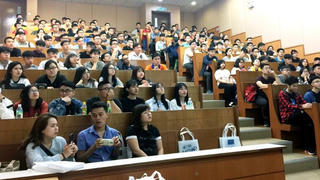 “Ràng buộc” nào khiến các trường đại học thay đổi phương án tuyển sinh?