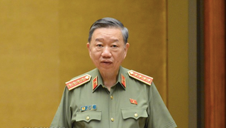 Bộ trưởng Tô Lâm: Sẽ bỏ sổ hộ khẩu, sổ tạm trú giấy