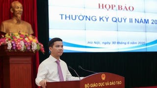 Tăng thời gian nghỉ hè, không tổ chức dạy học trước 5/9