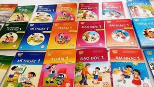 Nhà nước sẽ định giá sách giáo khoa