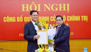 Trao quyết định chỉ định Phó Bí thư Đảng ủy Khối các cơ quan Trung ương