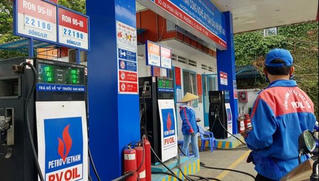 Giá xăng RON 95 tăng từ 15h hôm nay