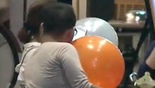 Cảnh báo hậu quả khôn lường từ những trận cười sảng khoái ở giới trẻ