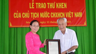 Chủ tịch nước biểu dương cụ ông 98 tuổi nhiều năm làm thiện nguyện