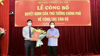 Trao quyết định bổ nhiệm Thứ trưởng Bộ Giao thông Vận tải cho ông Nguyễn Xuân Sang