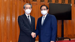 Trung Quốc viện trợ 2 triệu liều vaccine cho Việt Nam