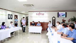 Phó Thủ tướng Lê Văn Thành: Vận động doanh nghiệp hỗ trợ để giữ chân người lao động