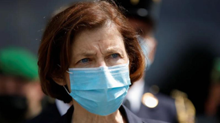 Pháp hủy cuộc họp quốc phòng với Anh sau khủng hoảng ‘tàu ngầm’