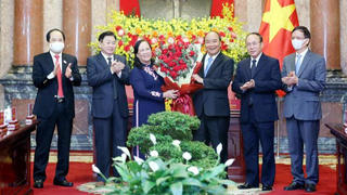 Chủ tịch nước: Người cao tuổi là rường cột của gia đình, là trí tuệ của các tầng lớp nhân dân