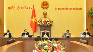 QH rút ngắn thời gian làm việc để địa phương tập trung phục hồi kinh tế