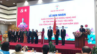 Tôn vinh 87 trí thức tiêu biểu của Tổng hội Y học