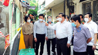 Bí thư Hà Nội: Chưa có phương án phong tỏa Thủ đô diện rộng