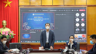 Đối thoại giữa Hiệu trưởng với sinh viên để nâng cao chất lượng dạy và học tại Trường Đại học Luật Hà Nội