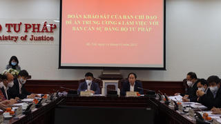 Khảo sát đổi mới phương thức lãnh đạo của Đảng tại Bộ, ngành Tư pháp