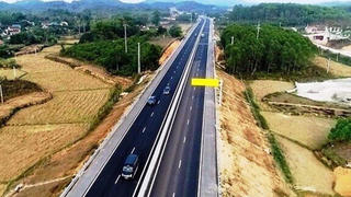 Quyết tâm hoàn thành 361 km cao tốc Bắc-Nam trong năm 2022