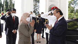 Trọng thể lễ đón Chủ tịch nước Nguyễn Xuân Phúc thăm cấp nhà nước Singapore