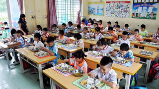 Hà Nội yêu cầu tổ chức bán trú cho học sinh đi học trở lại