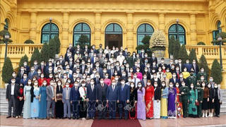 Quan tâm sâu sắc hơn đến đời sống người thầy thuốc