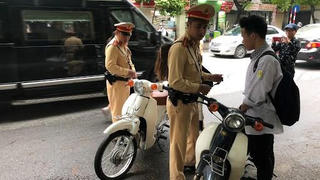 Có nên trẻ hóa đối tượng được cấp bằng lái xe máy?