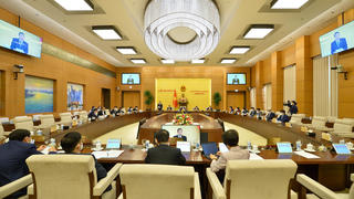 Thường vụ Quốc hội sẽ xem xét giảm thuế đối với xăng dầu