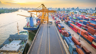Xem xét điều chỉnh phí hạ tầng cảng biển TP HCM trong tháng 7/2022